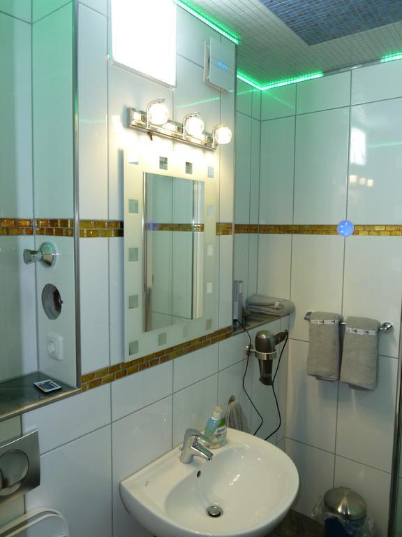 Ferienwohnung Royal บัดเทิลซ์ ภายนอก รูปภาพ