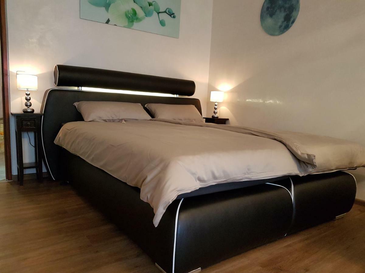 Ferienwohnung Royal บัดเทิลซ์ ภายนอก รูปภาพ